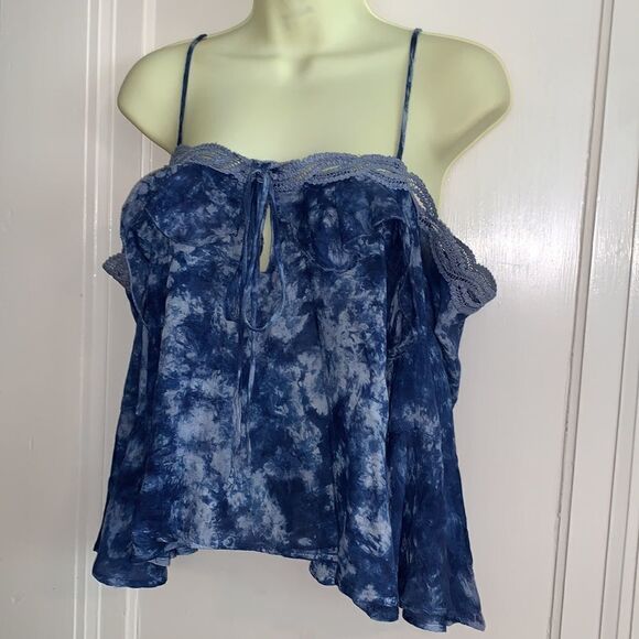 NWT Rampage blue tie dyed flowy off shoulder top - Picture 2 of 10